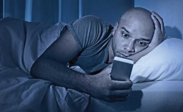 BEDTIME? IT’S TIME TO SWITCH OFF YOUR PHONE