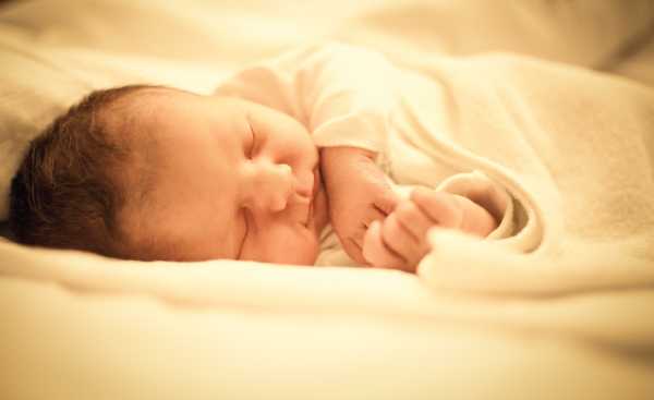 DO’S and DON’TS when visiting a newborn
