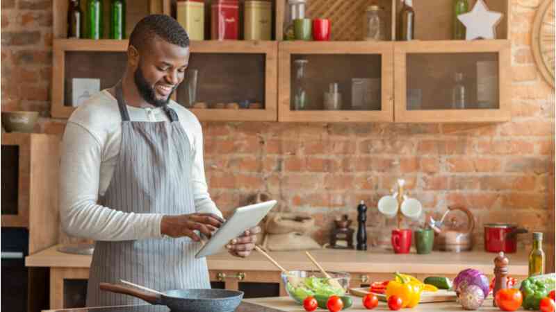 7 Facebook groups you can join to learn new skills