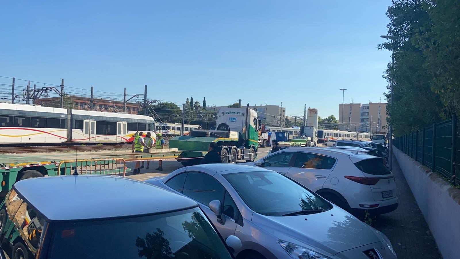 Kenya ships refurbished diesel trains from Spain