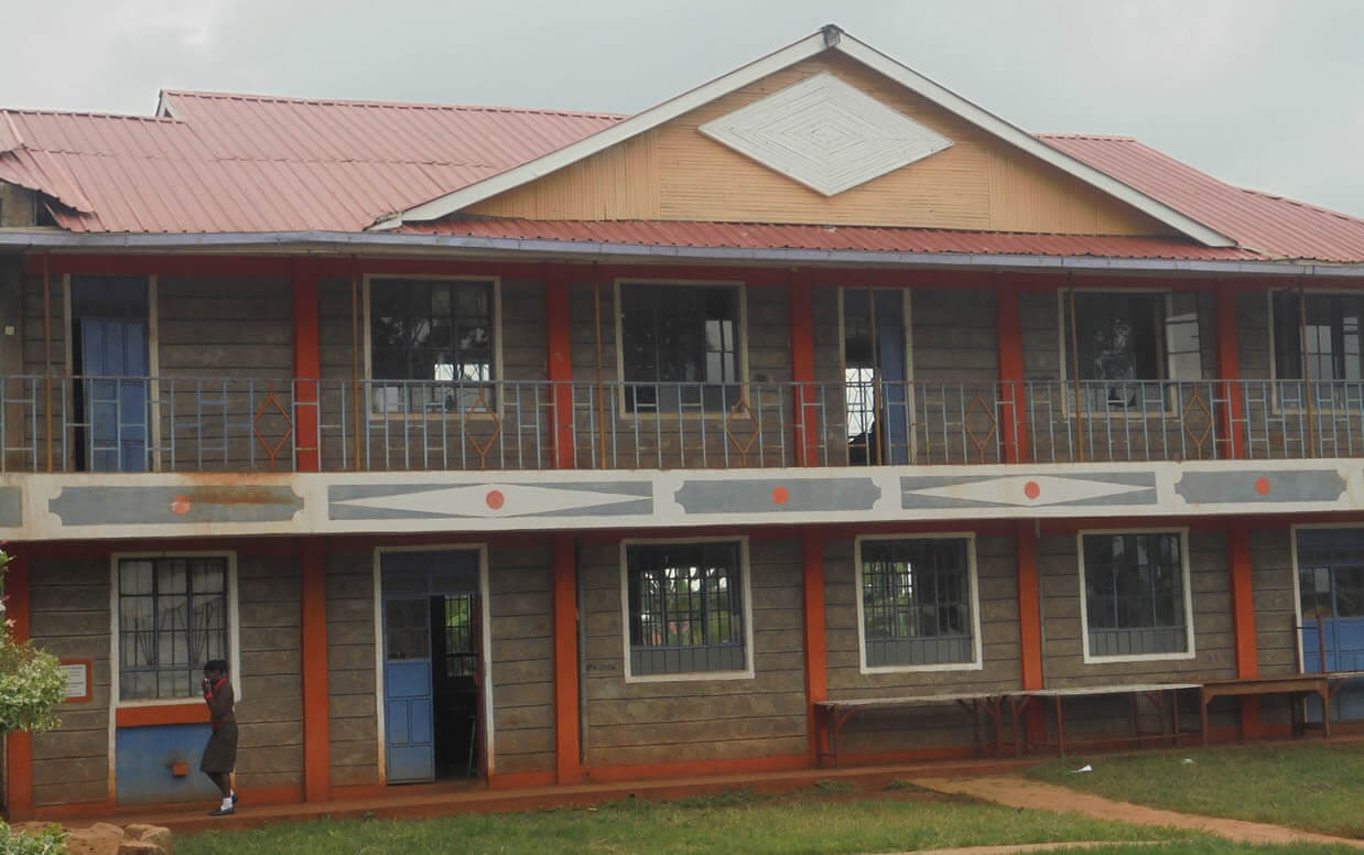 20 secondary school students ditch learning for business