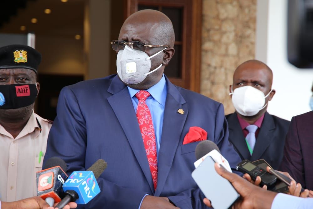 Government bans journalists from visiting schools