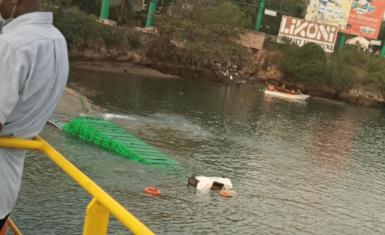 Trailer plunges into Indian Ocean at Likoni channel