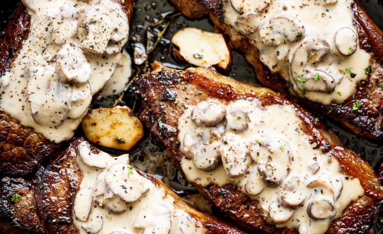 Recipe: Pan-fried steak with creamy garlic and mushroom sauce