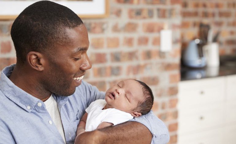 Paternity leave: How new dads can make the most of it