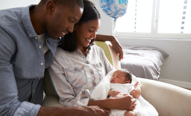 5 ways to bond with your newborn baby