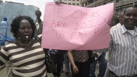 Teachers threaten strike that could disrupt national exams