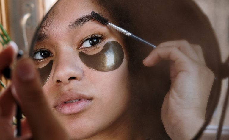 10 ways to manage eyebrow hair loss