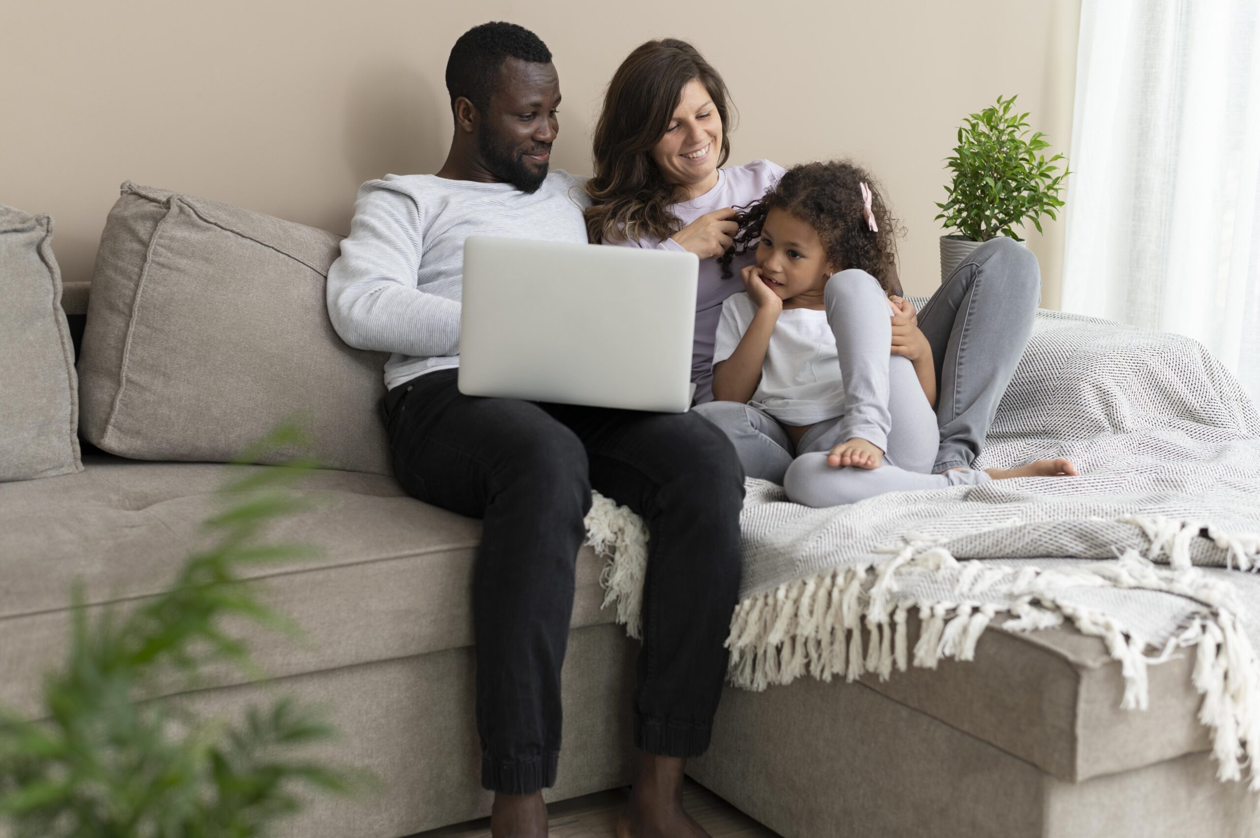 Fun Family Goals and Resolutions to Start the New Year  Together