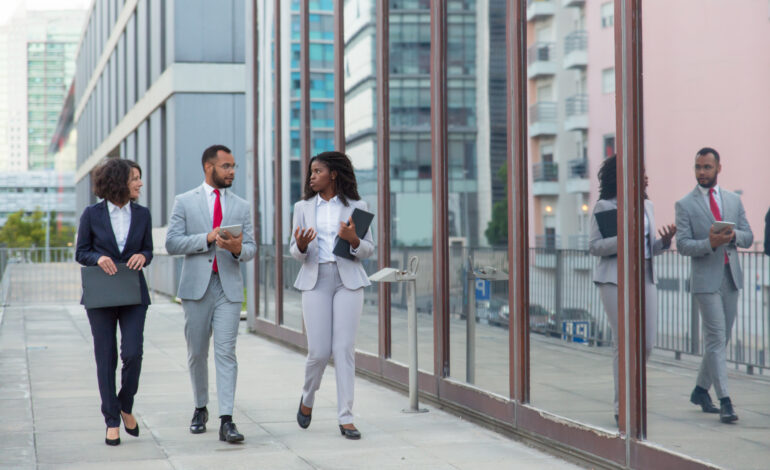 Why 5-minute Movement Breaks are The Secret to Staying Fit at Work